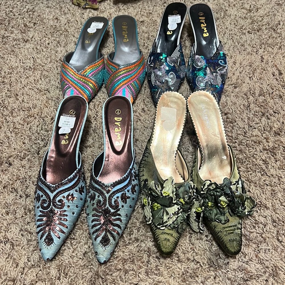 Vintage kitten heels (as is)